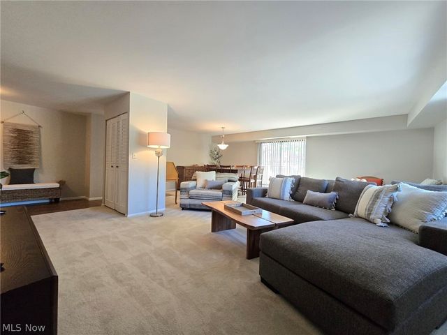 12500 Edgewater Drive 202, Lakewood, OH 44107