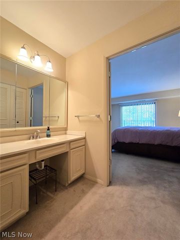 12500 Edgewater Drive 202, Lakewood, OH 44107