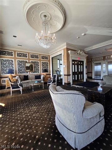 12500 Edgewater Drive 202, Lakewood, OH 44107