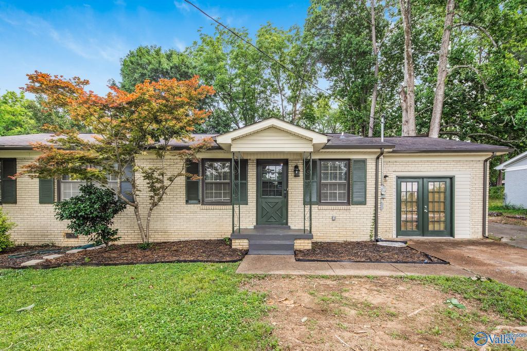 11335 Chicamauga Trail, Huntsville, AL 35803