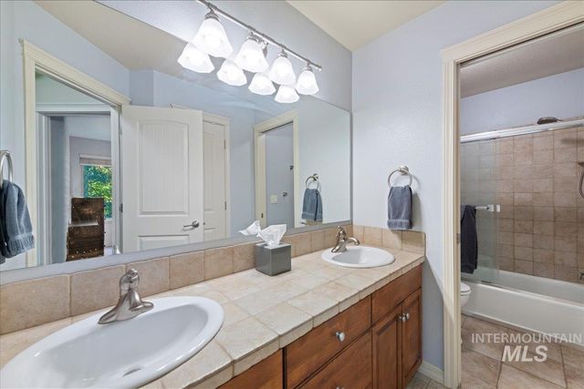 2151 W Teano, Meridian, ID 83646