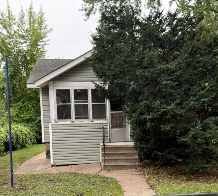 884 Bayard Avenue, Saint Paul, MN 55102 — exterior
