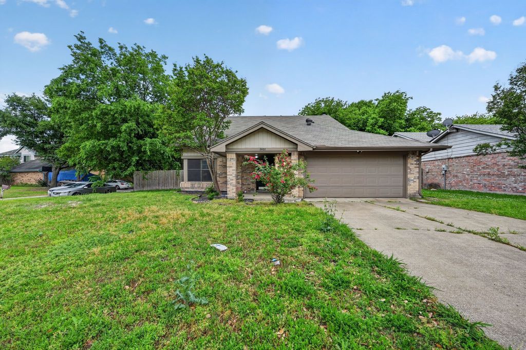2401 Channing Drive, Grand Prairie, TX 75052