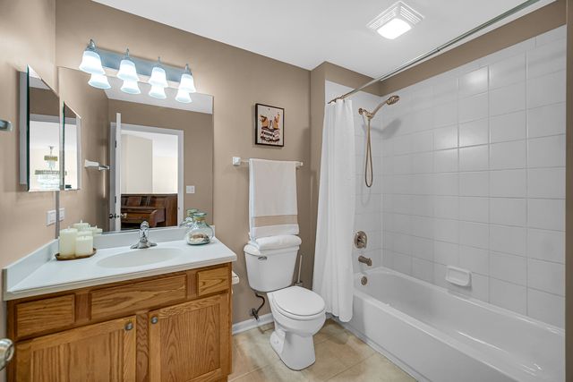322 Montabello, Bloomingdale, IL 60108