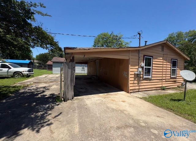 223 SW 11th Avenue, Decatur, AL 35601