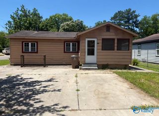 223 SW 11th Avenue, Decatur, AL 35601