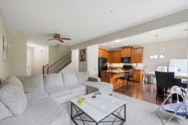 3105 Countryside Bay C, Woodbury, MN 55129