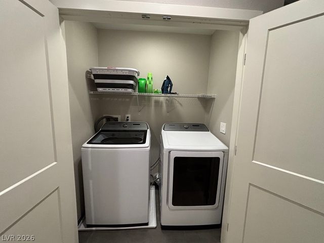 2784 Fountain Ridge Lane, Henderson, NV 89074