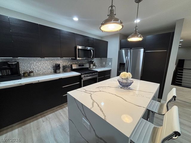 2784 Fountain Ridge Lane, Henderson, NV 89074