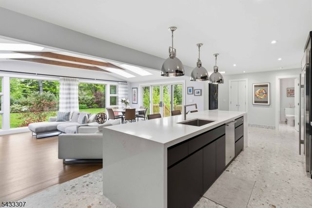 12 Normandy Pkwy, Morris Twp., NJ 07960