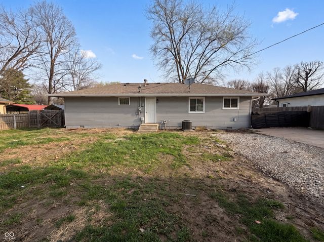 4663 W Runyon Lake Drive, Greenwood, IN 46143