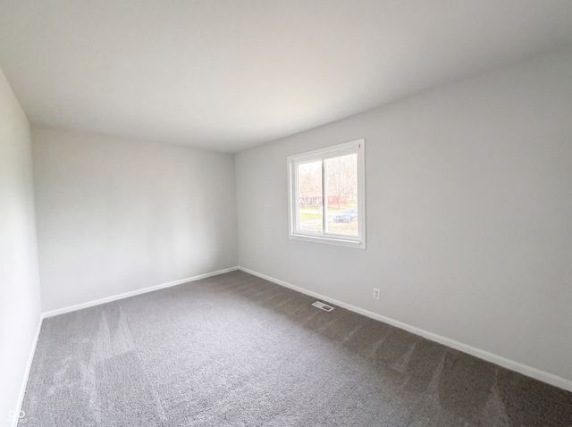 4663 W Runyon Lake Drive, Greenwood, IN 46143