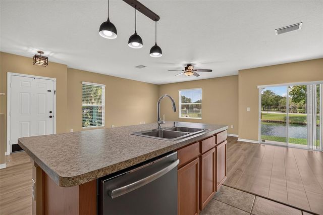 817 ASHENTREE DRIVE, Plant City, FL 33563