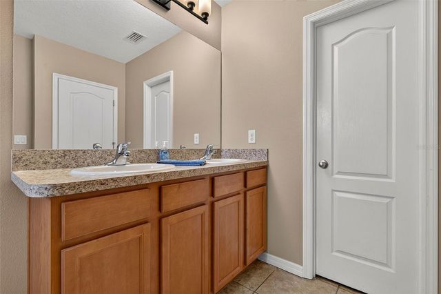 817 ASHENTREE DRIVE, Plant City, FL 33563
