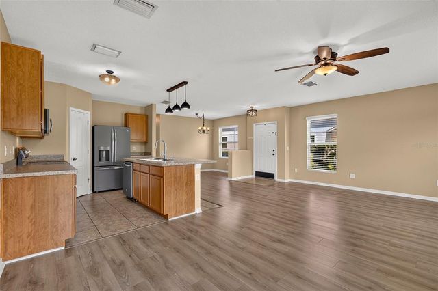 817 ASHENTREE DRIVE, Plant City, FL 33563