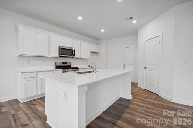826 Olde England Drive, Lincolnton, NC 28092