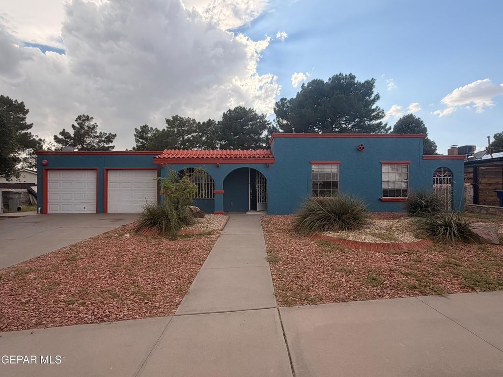 1845 TOMMY AARON Drive, El Paso, TX 79936