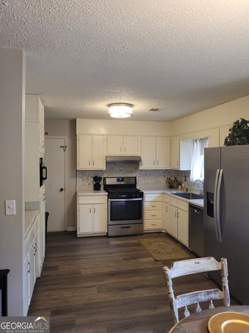 130 Chimney Ridge Trail, Stockbridge, GA 30281