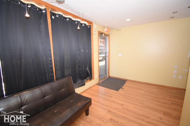 211-213 N Ball Street, Owosso, MI 48867