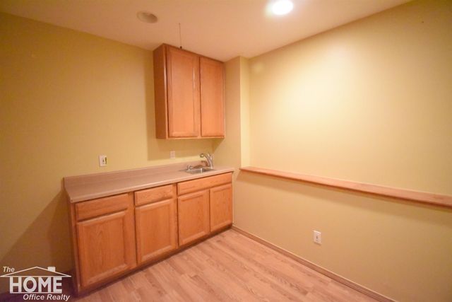 211-213 N Ball Street, Owosso, MI 48867