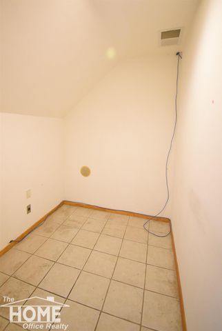 211-213 N Ball Street, Owosso, MI 48867