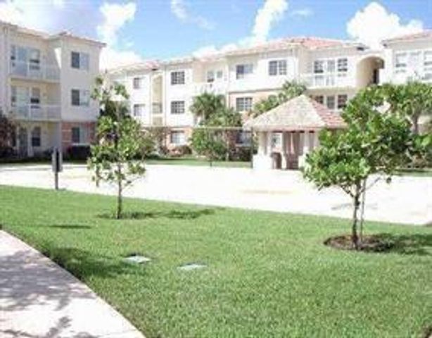 9825 BAYWINDS Boulevard 1105, West Palm Beach, FL 33411