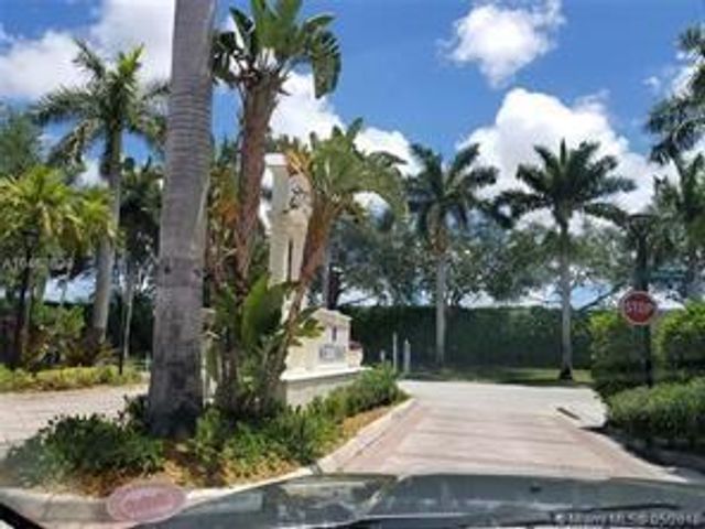 9825 BAYWINDS Boulevard 1105, West Palm Beach, FL 33411