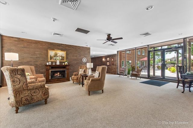 1730 W GALENA Boulevard 305W, Aurora, IL 60506