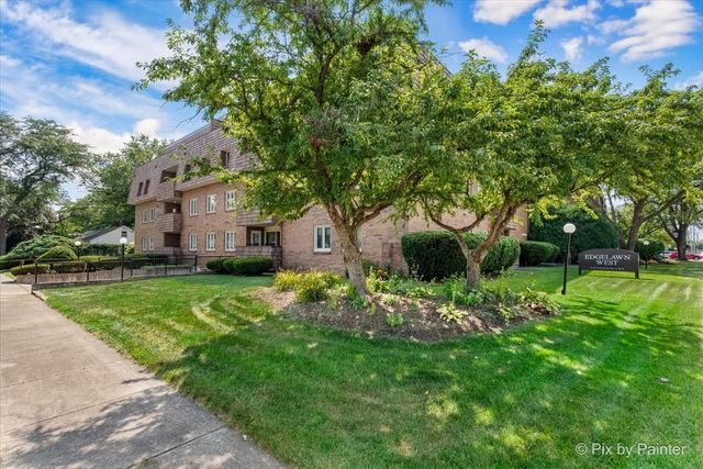 1730 W GALENA Boulevard 305W, Aurora, IL 60506