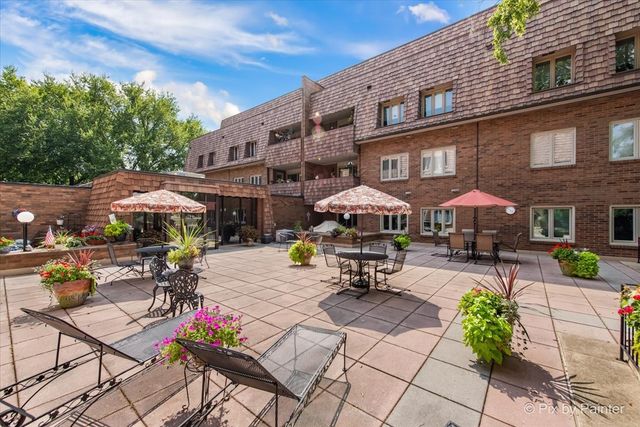 1730 W GALENA Boulevard 305W, Aurora, IL 60506