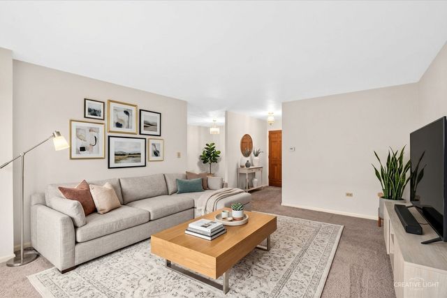 1730 W GALENA Boulevard 305W, Aurora, IL 60506
