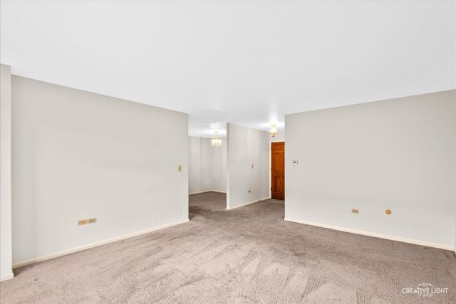 1730 W GALENA Boulevard 305W, Aurora, IL 60506