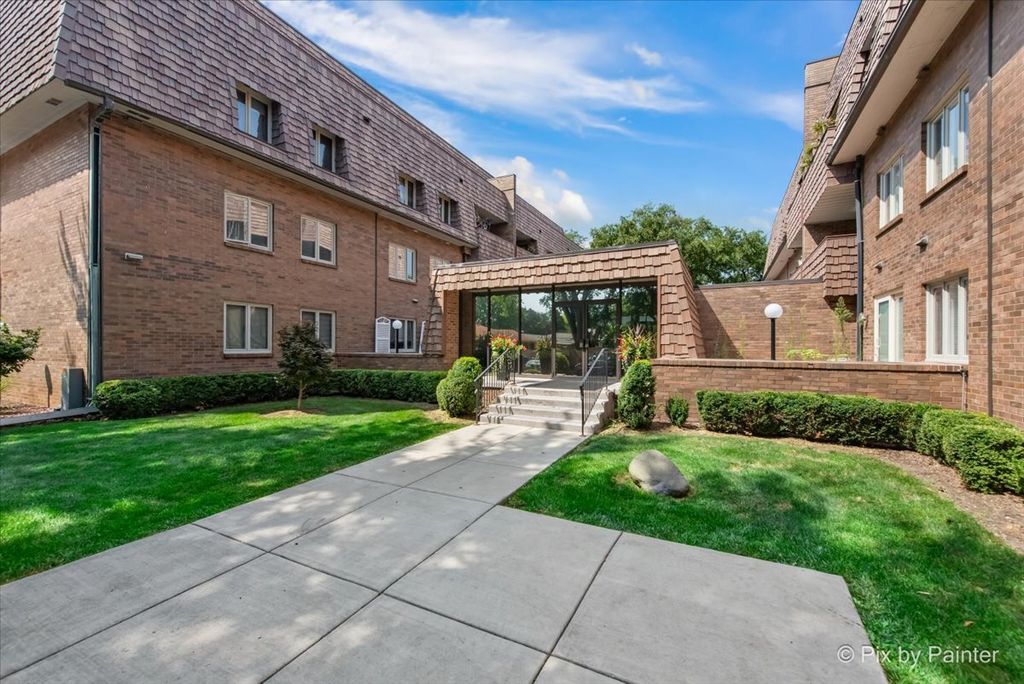 1730 W GALENA Boulevard 305W, Aurora, IL 60506