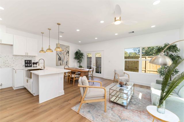 7129 Springdale Street B, Houston, TX 77028