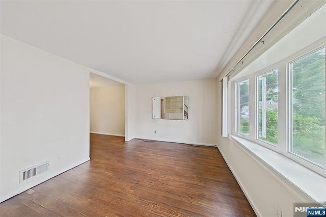 747 Brookside Road, Rahway, NJ 07065