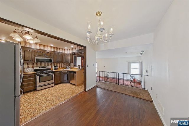 747 Brookside Road, Rahway, NJ 07065