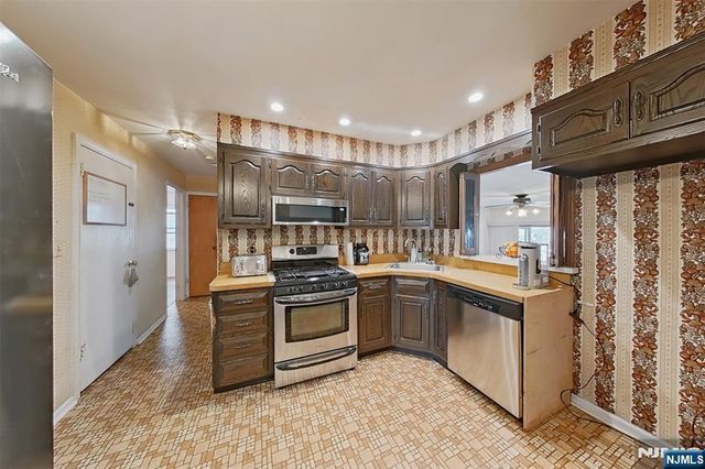 747 Brookside Road, Rahway, NJ 07065