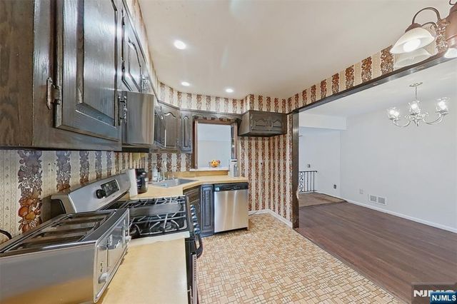 747 Brookside Road, Rahway, NJ 07065