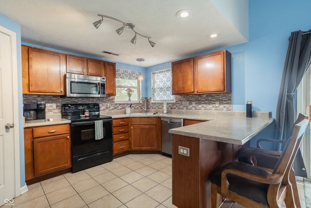 7083 N Abilene Way, Mccordsville, IN 46055