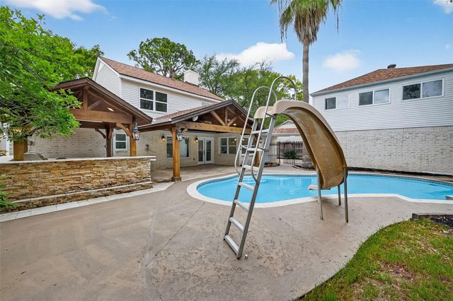 2734 Triway Lane, Houston, TX 77043