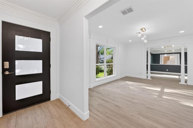 2734 Triway Lane, Houston, TX 77043