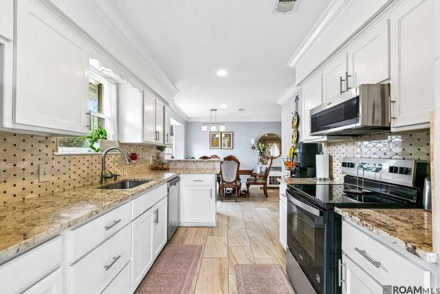 14415 Richardson Dr, Greenwell Springs, LA 70739