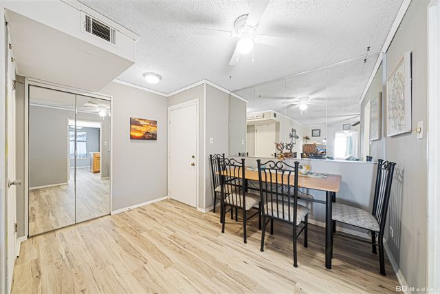 7517 175th Street 331, Tinley Park, IL 60477