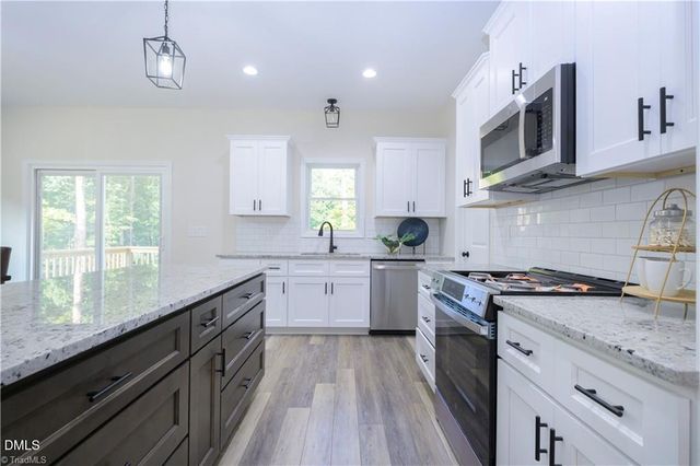 540 N Timberlea Street, Liberty, NC 27298