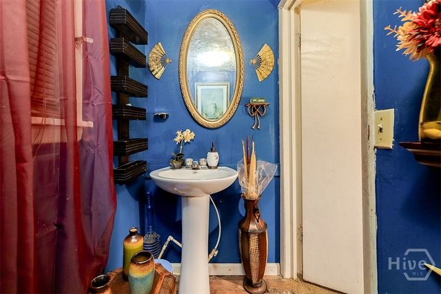 915 Porter Street, Savannah, GA 31415