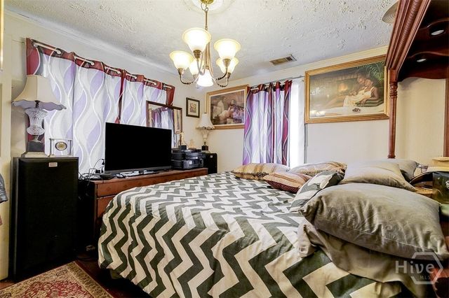 915 Porter Street, Savannah, GA 31415