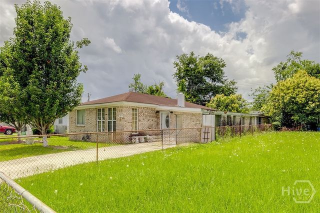 915 Porter Street, Savannah, GA 31415