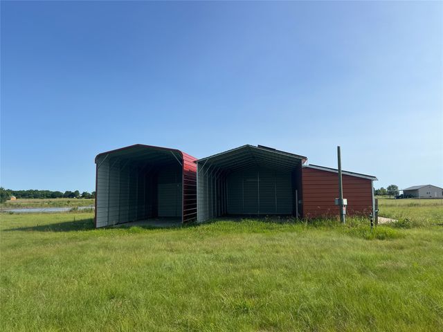 1091 CR 4870, Leonard, TX 75452
