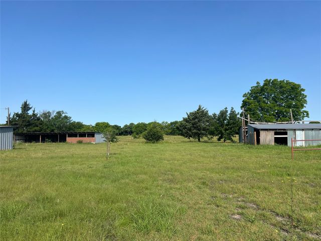 1091 CR 4870, Leonard, TX 75452