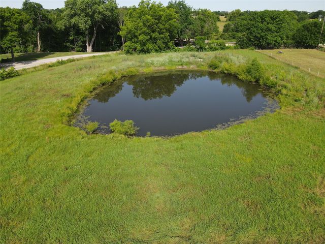 1091 CR 4870, Leonard, TX 75452